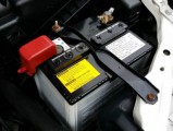 Check for Battery Leakage Current by Measuring its Voltage