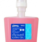 Kleenex Foaming Skin Cleanser with Moisturizer 78923